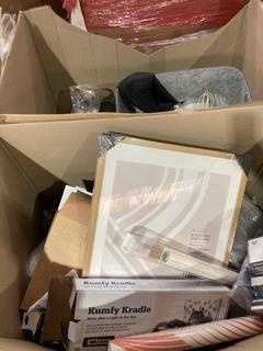 Lot 946  
            Birmingham SR106 - Collection or Optional Delivery Available 

                
PALLET OF ITEMS TO INCLUDE DANISH DESIGN KUMFY KRADLE CAT BED (ALL PALLET CONTENT...