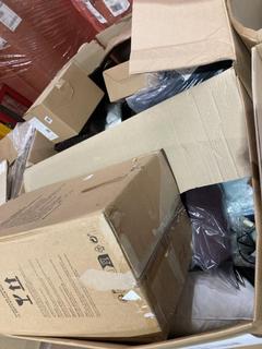 Lot 949  
            Birmingham SR106 - Collection or Optional Delivery Available 

                
PALLET OF ITEMS TO INCLUDE EAZIGLIDE NEVERSTICK2 NON-STICK FRYING PAN (ALL PALLET...