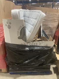 Lot 986  
            Birmingham SR106 - Collection or Optional Delivery Available 

                
PALLET OF ITEMS TO INCLUDE FARBERWARE SALAD SPINNER (ALL PALLET CONTENTS MUST BE ...