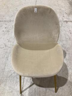 Lot 157  
            Birmingham SR103  - Collection or Optional Delivery Available 

                
DAVID PHILLIPS VELVET OATMEAL DINING CHAIR ORIGINAL RRP £170