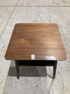 Lot 167  
            Birmingham SR103  - Collection or Optional Delivery Available 

                
DAVID PHILLIPS WALNUT/BLACK SQUARE BEDSIDE TABLE ORIGINAL RRP £160