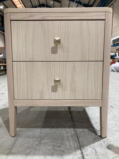 Lot 177  
            Birmingham SR103  - Collection or Optional Delivery Available 

                
DAVID PHILLIPS SOLID WOOD 2 DRAWER BEDSIDE TABLE £189