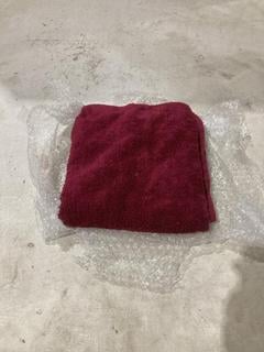 Lot 190  
            Birmingham SR103  - Collection or Optional Delivery Available 

                
JOHN LEWIS & PARTNERS 8X ASSORTED ITEMS TO INCLUDE TOWEL SET ORIGINAL RRP £120