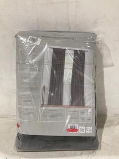 Lot 194  
            Birmingham SR103  - Collection or Optional Delivery Available 

                
JOHN LEWIS & PARTNERS 6X ASSORTMENT OF ITEMS TO INCLUDE PENCIL PLEAT CURTAIN VELV...