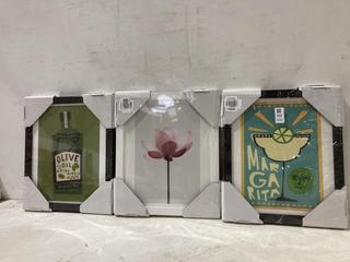 Lot 200  
            Birmingham SR103  - Collection or Optional Delivery Available 

                
3X EAST END PRINTS SMALL PRINTS ORIGINAL RRP £170