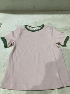 Lot 213  
            Birmingham SR103  - Collection or Optional Delivery Available 

                
JOHN LEWIS & PARTNERS X2 ASSORTMENT OF CLOTHING TO INCLUDE YELLOW TS TAILORED TRO...