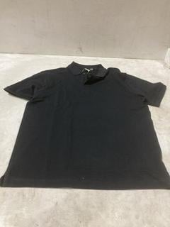 Lot 216  
            Birmingham SR103  - Collection or Optional Delivery Available 

                
JOHN LEWIS & PARTNERS 4X ASSORTMENT OF CLOTHING ITEMS TO INCLUDE ANDYDAY JERSEY W...