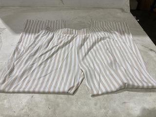 Lot 228  
            Birmingham SR103  - Collection or Optional Delivery Available 

                
JOHN LEWIS & PARTNERS 3 ASSORTED ITEMS TO INCLUDE DIDI SET OATMILK TOP AND BOTTOM...