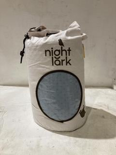 Lot 234  
            Birmingham SR103  - Collection or Optional Delivery Available 

                
3X NIGHT LARK ITEMS TO INCLUDE COVERLESS DUVET AND PILLOW CASE SET ORIGINAL RRP £120