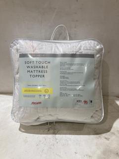 Lot 238  
            Birmingham SR103  - Collection or Optional Delivery Available 

                
JOHN LEWIS & PARTNERS 6X ASSORTMENT OF ITEMS TO INCLUDE SOFT TOUCH WASHABLE MATTR...