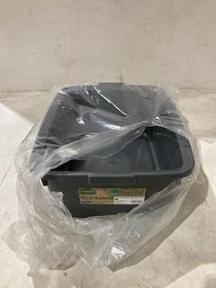 Lot 241  
            Birmingham SR103  - Collection or Optional Delivery Available 

                
JOHN LEWIS & PARTNERS 8X ASSORTMENT OF KITCHEN ITEMS TO INCLUDE MICHELANGELO 4 SE...