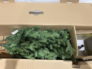 Lot 308  
            Birmingham SR103  - Collection or Optional Delivery Available 

                
JOHN LEWIS & PARTNERS BALA POTTED PRE-LIT CHRISTMAS TREE ORIGINAL RRP £220
