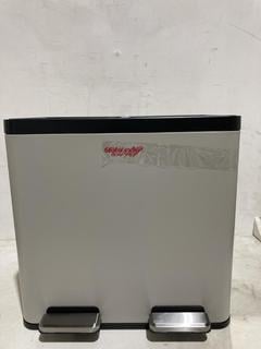 Lot 315  
            Birmingham SR103  - Collection or Optional Delivery Available 

                
JOHN LEWIS & PARTNERS 2 SECTION RECYCLING BIN WITH HANDLES 40L ORIGINAL RRP £90