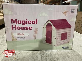 Lot 379  
            Birmingham SR103  - Collection or Optional Delivery Available 

                
STARPLAY MAGICAL PLAYHOUSE PINK ORIGINAL RRP £60