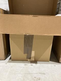 Lot 389  
            Birmingham SR103  - Collection or Optional Delivery Available 

                
2X ASSORTED ITEMS TO INCLUDE HP DESKTOP MONITOR ORIGINAL RRP £110