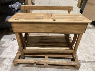 Lot 412  
            Birmingham SR103  - Collection or Optional Delivery Available 

                
NATURAL WOOD BROWN OUTDOOR BENCH AND TABLE ORIGINAL RRP £130