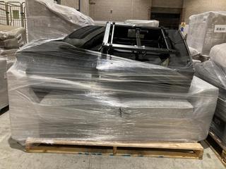 Lot 443  
            Birmingham SR103  - Collection or Optional Delivery Available 

                
PALLET OF OAK FURNITURELAND PARTS TO INCLUDE PART GOODWOOD RIGHT ARM ELECTRIC REC...