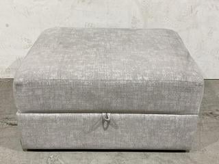 Lot 44  
            Birmingham SR103  - Collection or Optional Delivery Available 

                
OAK FURNITURELAND MALVERN STORAGE FOOTSTOOL IN SILVER FABRIC ORIGINAL RRP £529.99