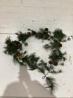 Lot 83  
            Birmingham SR103  - Collection or Optional Delivery Available 

                
BOX OF THE WHITE COMPANY FIR TREE GARLAND HANGING DECOR IN GREEN
