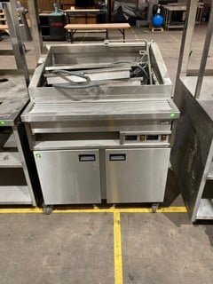 Lot 13  
            Birmingham - Collection Only 

                
MOBILE COLD FOOD TABLE S/N 9534075-01
