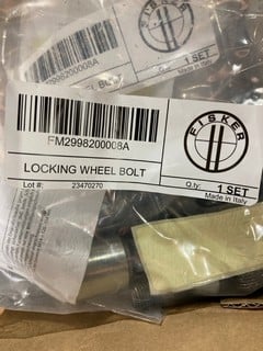 Lot 163  
            Birmingham - Collection Only 

                
QTY OF FISKER LOCKING WHEEL BOLTS