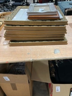Lot 29  
            Birmingham - Collection Only 

                
ASSORTMENT OF FRAMED PHOTOS