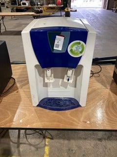 Lot 4  
            Birmingham - Collection Only 

                
AQUAID CP-230HC WATER DISPENSER S/N 1703-1723010100
