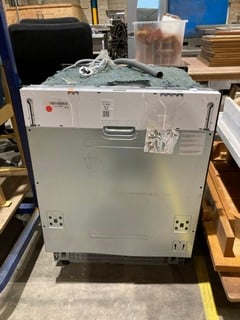 Lot 52  
            Birmingham - Collection Only 

                
COMFEE DISHWASHER