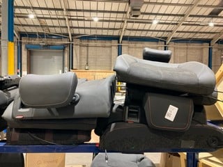 Lot 56  
            Birmingham - Collection Only 

                
ASSORTMENT OF REAR CARSEATS