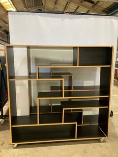 Lot 75  
            Birmingham - Collection Only 

                
2 X STORAGE SHELVING UNIT