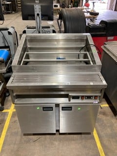 Lot 7  
            Birmingham - Collection Only 

                
COMMERCIAL STAINLESS STEEL FOOD PREP UNIT