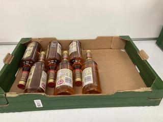 Lot 210  
            Birmingham SR110 - Optional Home Delivery 

                
6 X BOTTLES OF JAMES COOK SPICED GOLD SPIRIT DRINK 35% VOL 700ML SPIRIT DRINK.(WE...