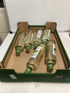 Lot 231  
            Birmingham SR110 - Optional Home Delivery 

                
6 X BOTTLES OF VODKA MIT BISONGRAS 37.5% VOL 700ML VODKA.(WE OPERATE A CHALLENGE ...