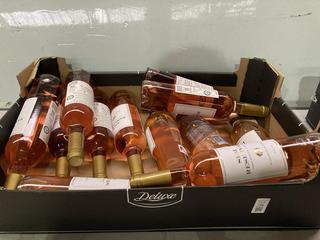 Lot 236  
            Birmingham SR110 - Optional Home Delivery 

                
12 X BOTTLES OF MIXED WINE TO INCLUDE SEM RESERVAS 12.5% VOL 750ML ROSE WINE.(WE ...