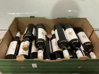 Lot 240  
            Birmingham SR110 - Optional Home Delivery 

                
12 X BOTTLES OF LAUS CHARDONNAY 13.5% VOL 750ML WHITE WINE.(WE OPERATE A CHALLENG...