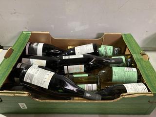 Lot 245  
            Birmingham SR110 - Optional Home Delivery 

                
12 X BOTTLES OF MIXED WINE TO INCLUDE FABULA DE PANIZA 2023 14.5% VOL 750ML RED W...