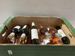 Lot 286  
            Birmingham SR110 - Optional Home Delivery 

                
12 X BOTTLES OF MIXED WINES TO INCLUDE HACIENDA UVANIS 2023 12.5% VOL 750ML ROSE ...