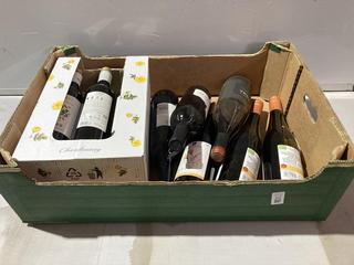 Lot 322  
            Birmingham SR110 - Optional Home Delivery 

                
12 X BOTTLES OF MIXED WINE TO INCLUDE LAUS CHARDONNAY 11.5% VOL 750ML WHITE WINE....