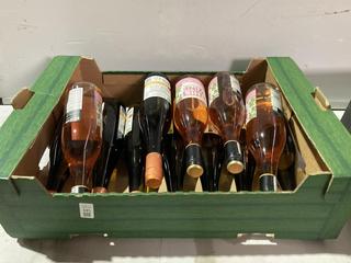 Lot 345  
            Birmingham SR110 - Optional Home Delivery 

                
12 X BOTTLES OF MIXED WINE TO INCLUDE TETE-A-TETE 2023 11.5% VOL 750ML WHITE WINE...