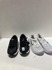 Lot 167  
            BIRMINGHAM SR111 - PARCEL DELIVERY ONLY 

                
2X TRAINERS TO INCLUDE NIKE UK 5.5 TO ALSO INCLUDE BLACK UNDER ARMOUR UK 6.