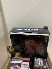 Lot 194  
            BIRMINGHAM SR111 - PARCEL DELIVERY ONLY 
                
6 X TOYS ITEMS TO INCLUDE MARVEL HOVER AND SPIN SPIDER-MAN.