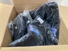 Lot 209  
            BIRMINGHAM SR111 - PARCEL DELIVERY ONLY 
                
5 PACKS OF 4 T-SHIRTS IN BLACK.