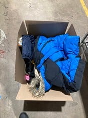 Lot 212  
            BIRMINGHAM SR111 - PARCEL DELIVERY ONLY 
                
25 ITEMS OF CHILDREN’S CLOTHING TO INCLUDE A GEORGE COAT IN BLUE.