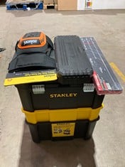 Lot 214  
            BIRMINGHAM SR111 - PARCEL DELIVERY ONLY 
                
4 ITEMS TO INCLUDE STANLEY ROLLING WORKSHOP WITH METAL LATCHES.