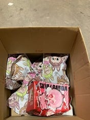Lot 224  
            BIRMINGHAM SR111 - PARCEL DELIVERY ONLY 
                
6X ITEMS TO INCLUDE POP MART SKILL PANDA.
