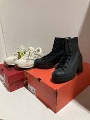 Lot 270  
            BIRMINGHAM SR111 - PARCEL DELIVERY ONLY 
                
2 X ITEMS CONVERSE BLACK SHOES UNISEX SIZE 6.5 SKECHERS WOMEN'S GO RUN CONSISTENT...