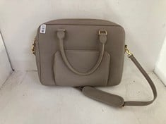 Lot 330  
            BIRMINGHAM SR111 - PARCEL DELIVERY ONLY 
                
GREY & GOLD COLOURED WOMEN’S HANDBAG.