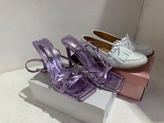 Lot 369  
            BIRMINGHAM SR111 - PARCEL DELIVERY ONLY 

                
2X ITEMS LADIES SHOES PINK STILETTOS SIZE 7 WHITE SHOES SIZE 6.