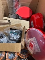 Lot 376  
            BIRMINGHAM SR111 - PARCEL DELIVERY ONLY 

                
BOX ASSORTMENT OF KITCHEN ITEMS.