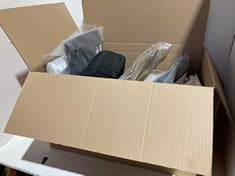 Lot 390  
            BIRMINGHAM SR111 - PARCEL DELIVERY ONLY 

                
ASSORTMENT OF LADIES HANDBAGS.